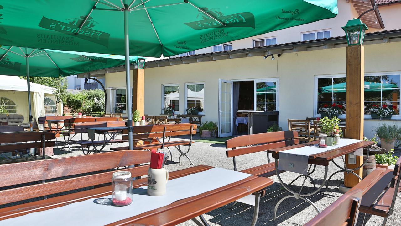 Hotel Alznauer Hof Gomaringen エクステリア 写真